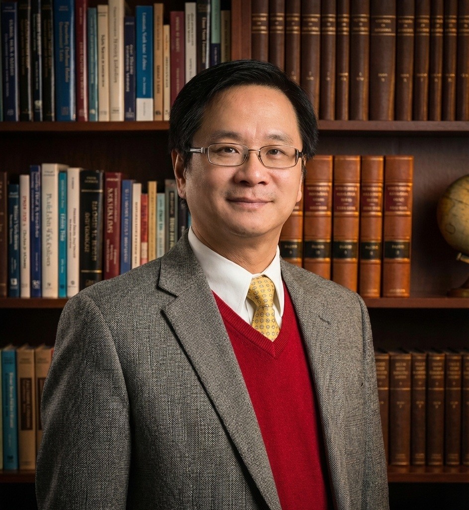 Portrait of Xin (Robert) Luo